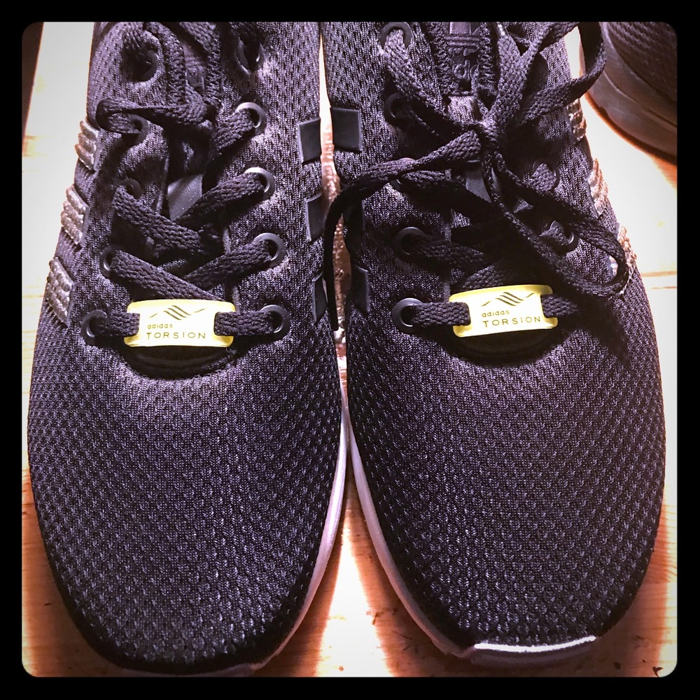 Women’s Adidas Torsion